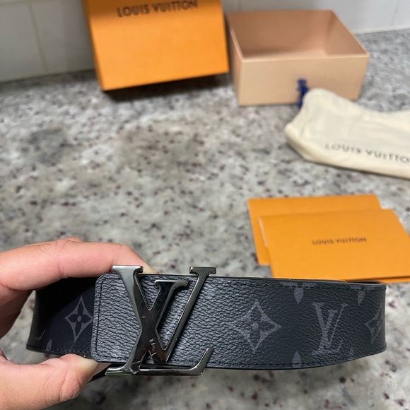 Louis Vuitton INITIALES 40MM REVERSIBLE belt unisex - Picture 2 of 5